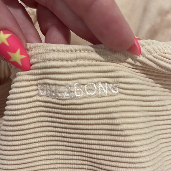 Billabong one piece bathing suit - Picture 3 of 5